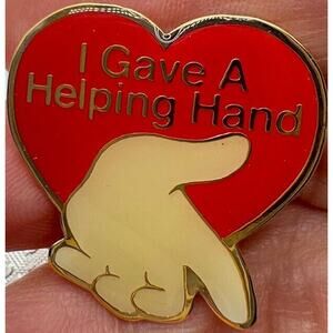 Walmart Pin - I Gave A Helping Hand - Hogeye 2005 Backside